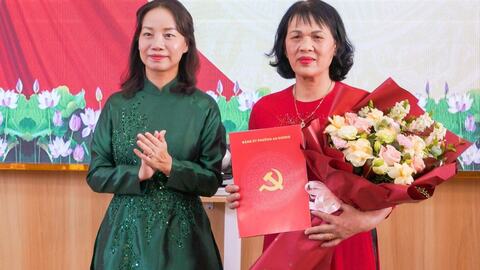 Thành lập Chi bộ Hợp tác xã Dịch vụ nông nghiệp Lê Lợi