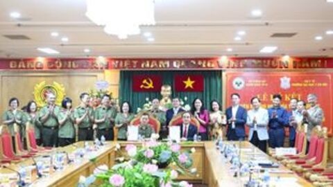 Bệnh viện 19-8 Bộ Công an và Trường Đại học Y Hà Nội ký kết thỏa thuận hợp tác toàn diện