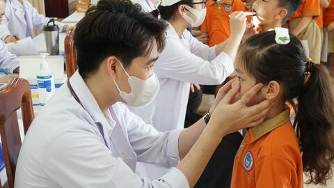 Chăm sóc sức khỏe toàn dân: Trụ cột củng cố niềm tin vào Đảng (Bài cuối)