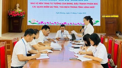 Sinh hoạt chuyên đề gắn với bảo vệ nền tảng tư tưởng của Đảng