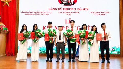 Đồ Sơn chăm lo phát triển đảng viên trẻ