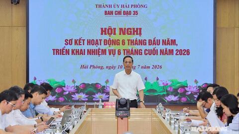 Đấu tranh phản bác các quan điểm sai trái, thù địch, bảo vệ vững chắc nền tảng tư tưởng của Đảng