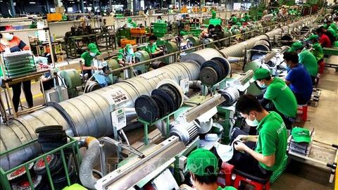 Vượt thách thức, tạo nền tảng phát triển mới