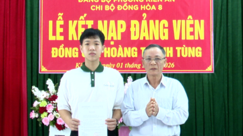 Đảng bộ phường Kiến An kết nạp Đảng cho 5 thanh niên trước ngày nhập ngũ