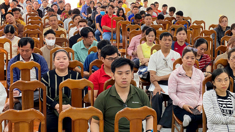 Thuế Cơ sở 11 tuyên truyền chính sách thuế mới cho cá nhân, hộ kinh doanh 10 xã, phường