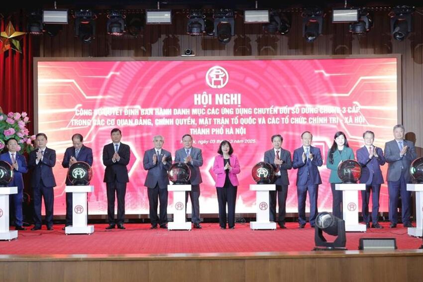 Hà Nội tiên phong đưa 4 thủ tục hành chính trong Đảng lên Cổng Dịch vụ công quốc gia