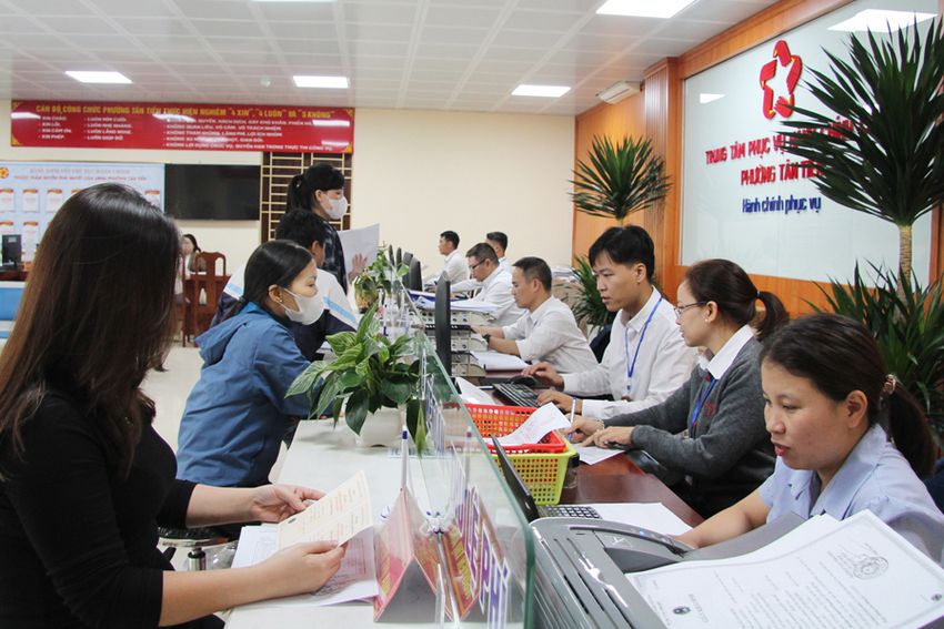 Phường Tân Tiến: Nỗ lực phục vụ người dân, doanh nghiệp