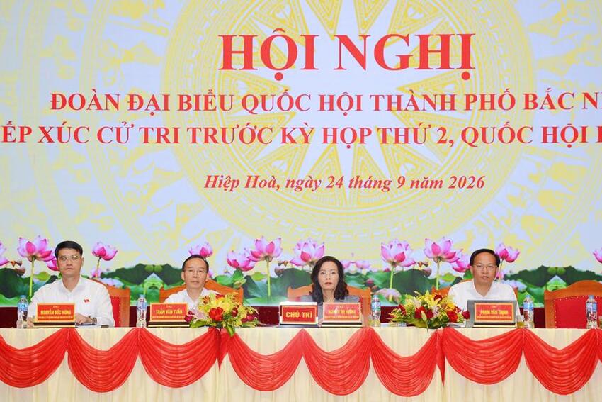 Đoàn đại biểu Quốc hội thành phố Bắc Ninh tiếp xúc cử tri phường Hiệp Hòa