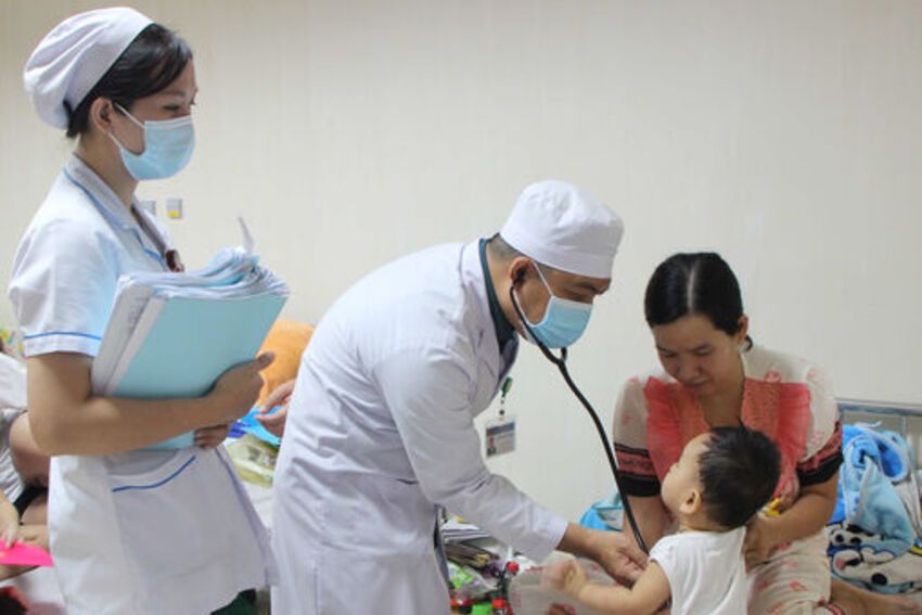 Không chủ quan với bệnh tay chân miệng