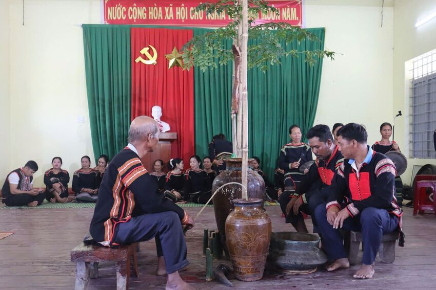 Phục dựng nghi lễ mừng thọ người M’nông ở buôn M’liêng, xã Đắk Liêng