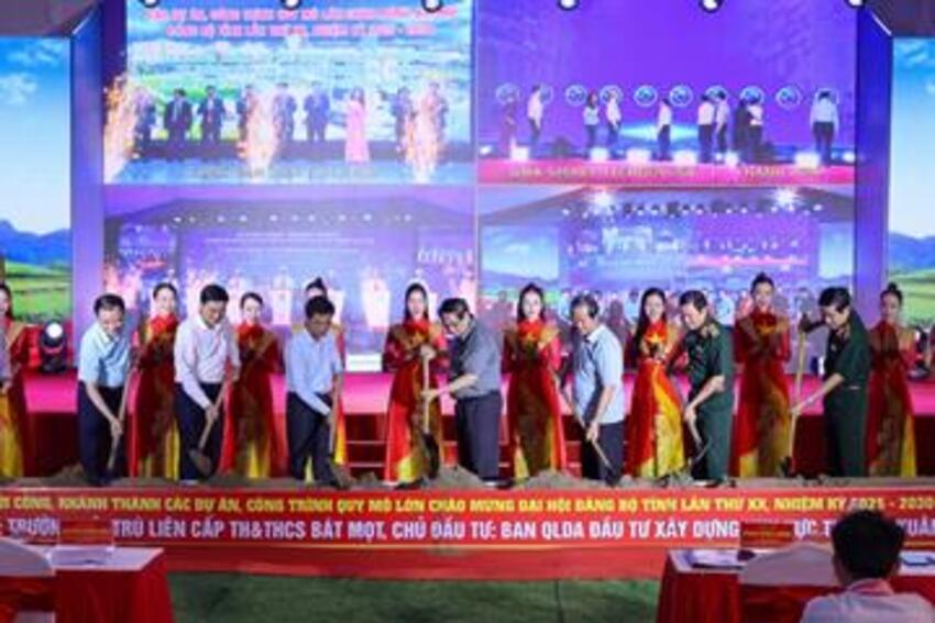 Thủ tướng dự Lễ khởi công xây dựng trường liên cấp bán trú xã biên giới ở Thanh Hóa