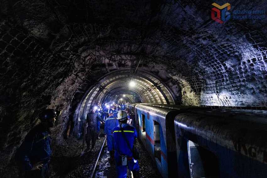 Các đơn vị ngành than nỗ lực về đích