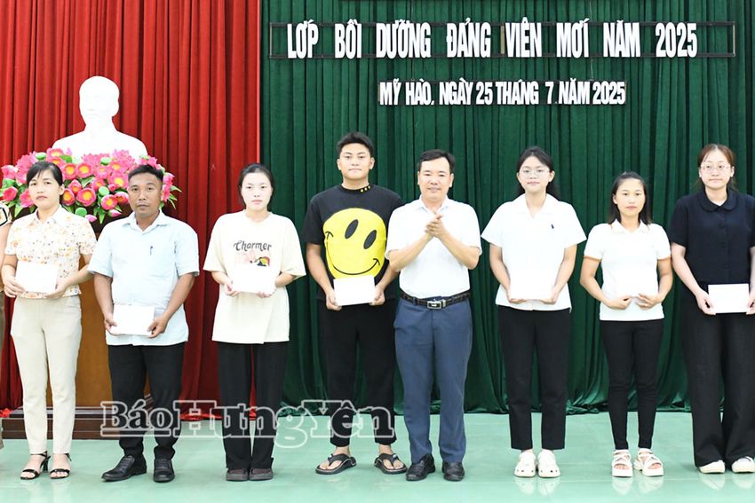 Nâng cao chất lượng sinh hoạt chi bộ và củng cố tổ chức cơ sở đảng