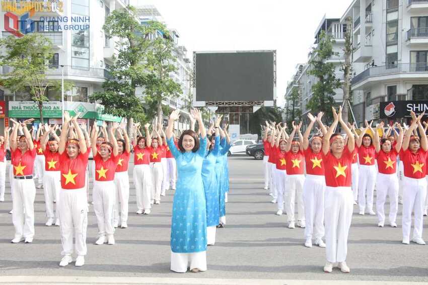 Sôi nổi các phong trào thi đua yêu nước
