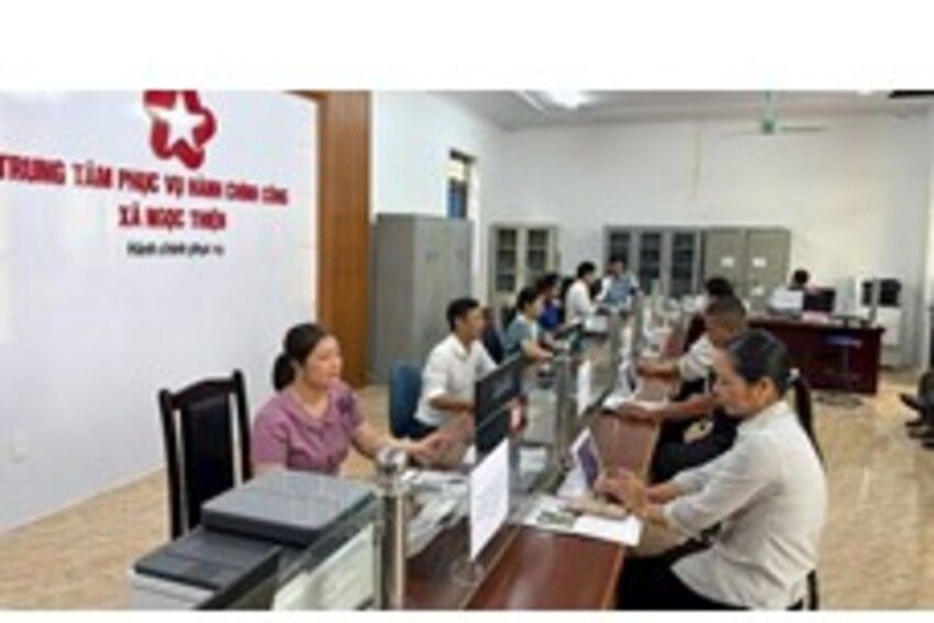 Hoàn thiện thủ tục hành chính phân cấp cho địa phương, bảo đảm sản xuất, kinh doanh thông suốt