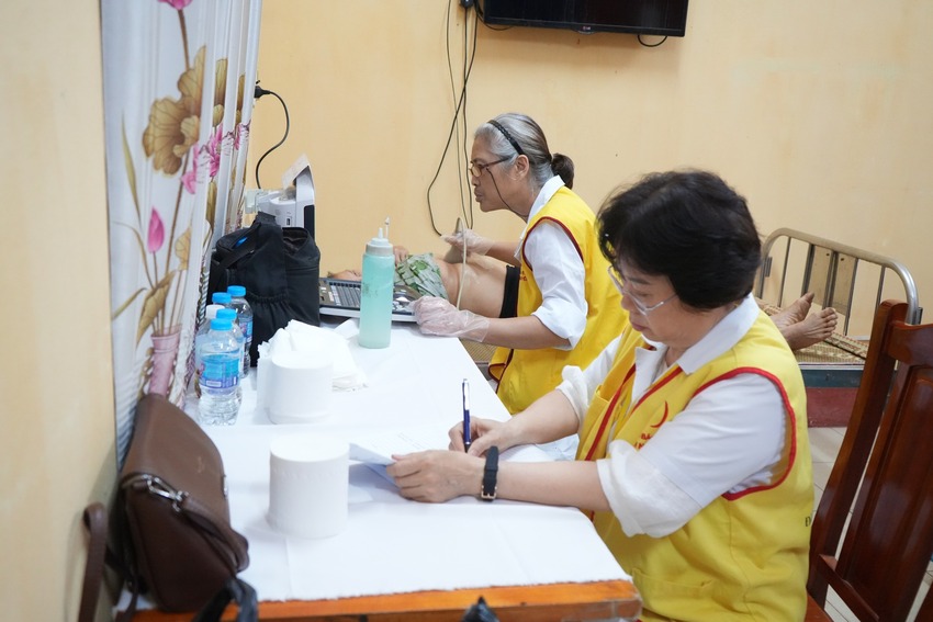 Tập trung nguồn lực thực hiện các mục tiêu bảo vệ, chăm sóc sức khỏe Nhân dân