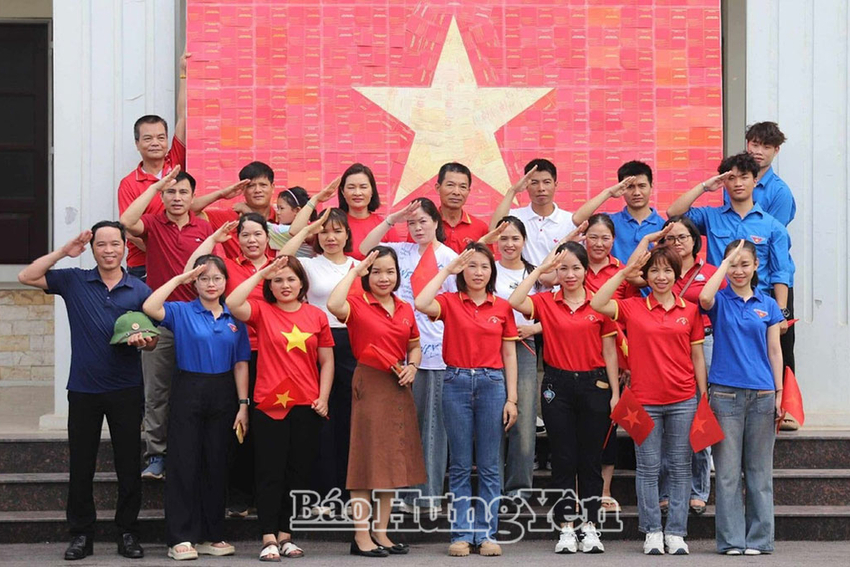 Lão nông “truyền lửa” hiến máu ở xã Phụng Công