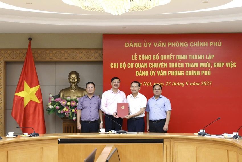 Thành lập Chi bộ cơ quan chuyên trách tham mưu, giúp việc Đảng ủy VPCP