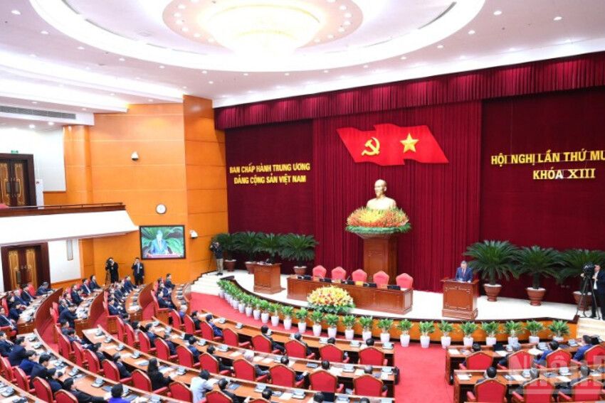 Kết luận của Ban Chấp hành Trung ương Đảng khóa XIII về tiếp tục xây dựng, hoàn thiện tổ chức bộ máy của hệ thống chính trị trong thời gian tới