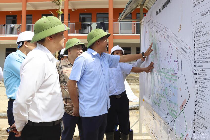 Phó Bí thư Thường trực Tỉnh ủy Lê Thành Đô kiểm tra tiến độ Dự án Trường Phổ thông nội trú liên cấp xã Mường Nhà