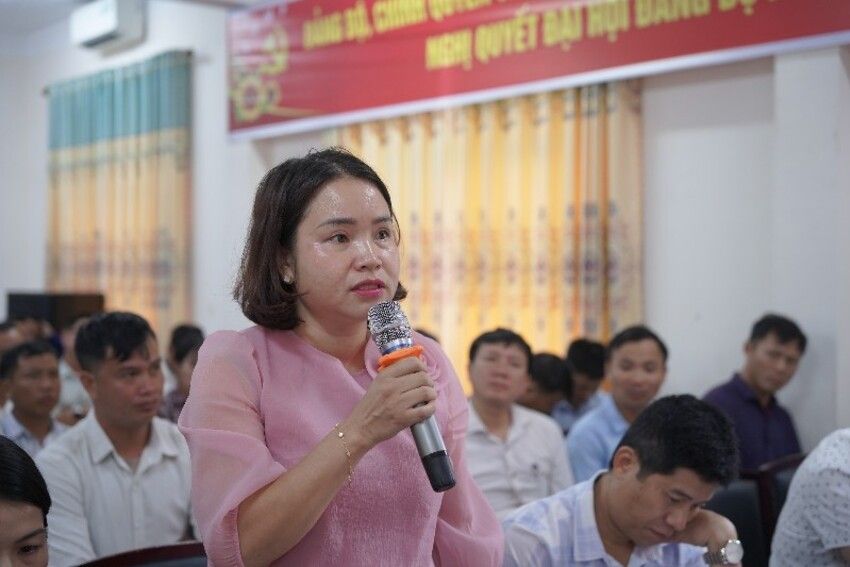 Theo chân đại biểu - “Nghe dân nói, hiểu dân cần”