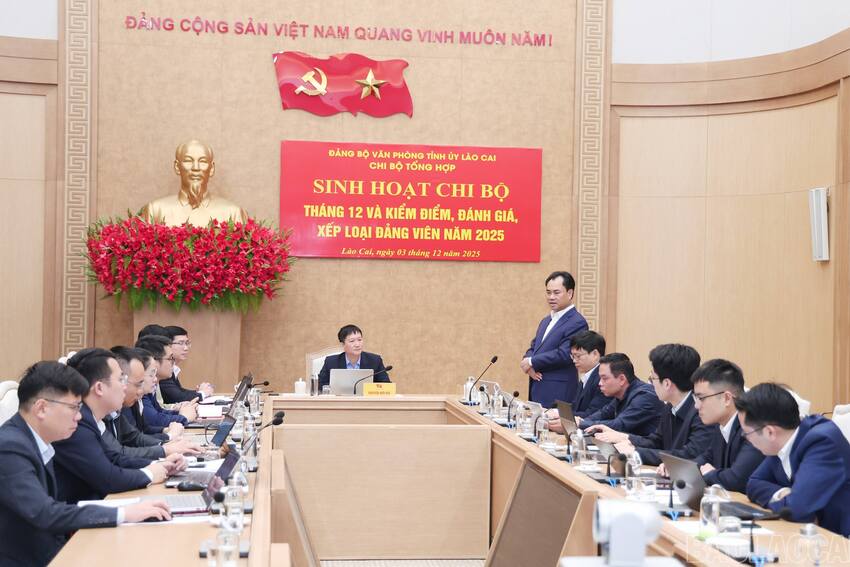 Xây dựng chi bộ vững mạnh, đảng viên tiên phong đổi mới tư duy và hành động