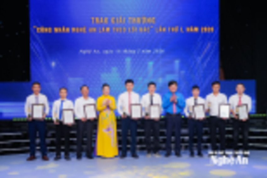 Nghệ An trao Giải thưởng Công nhân làm theo lời Bác