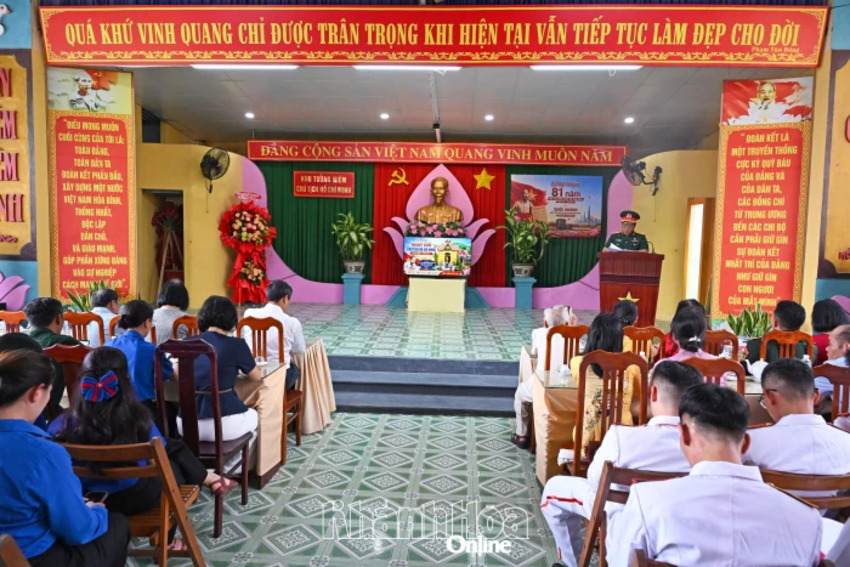 Lễ giỗ Chủ tịch Hồ Chí Minh lần thứ 57 tại phường Nam Nha Trang