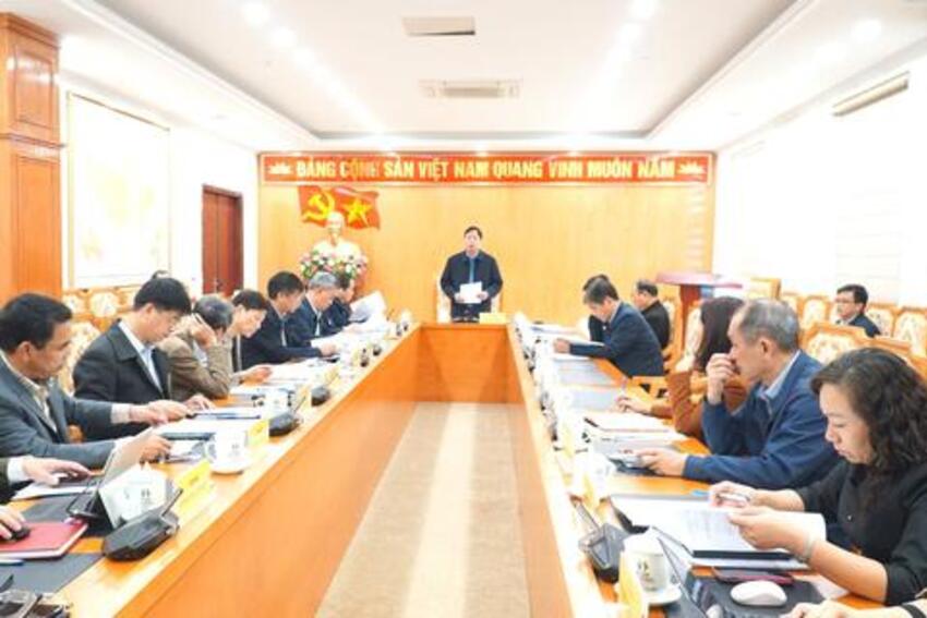 Chủ tịch UBND tỉnh Hà Quang Trung chủ trì cuộc họp Ủy ban bầu cử tỉnh