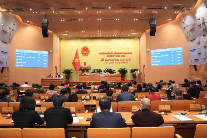 Ngày làm việc thứ 2 - kỳ họp 28 , HĐND thành phố Hà Nội xem xét, thông qua các Nghị quyết quan trọng