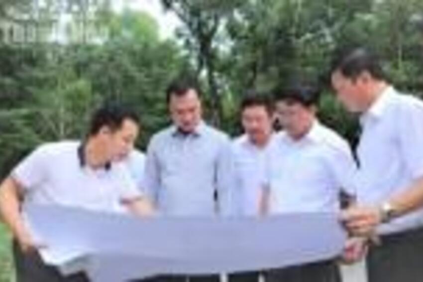 Chủ tịch UBND tỉnh Tô Anh Dũng kiểm tra, chỉ đạo công tác xây dựng cảnh quan, bảo vệ môi trường tại phường Sầm Sơn