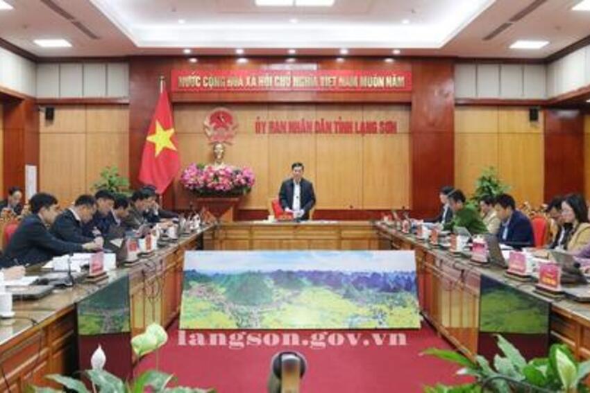 Họp xem xét tiến độ triển khai các dự án khu, cụm công nghiệp đã thành lập trên địa bàn tỉnh (kỳ tháng 11)