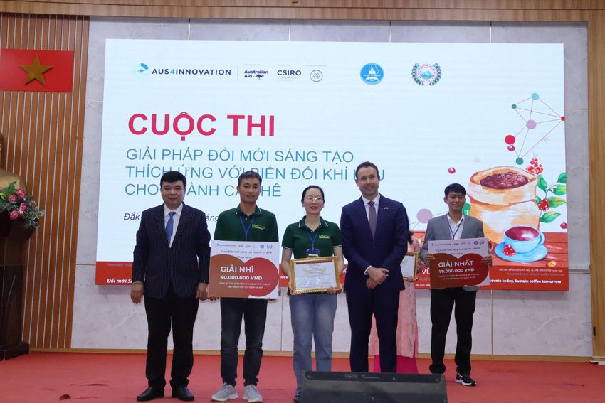 Tôn vinh nhiều giải pháp đổi mới sáng tạo thích ứng với biến đổi khí hậu cho ngành cà phê Việt Nam