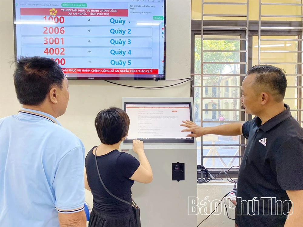 Ứng dụng chuyển đổi số trong quản lý, điều hành