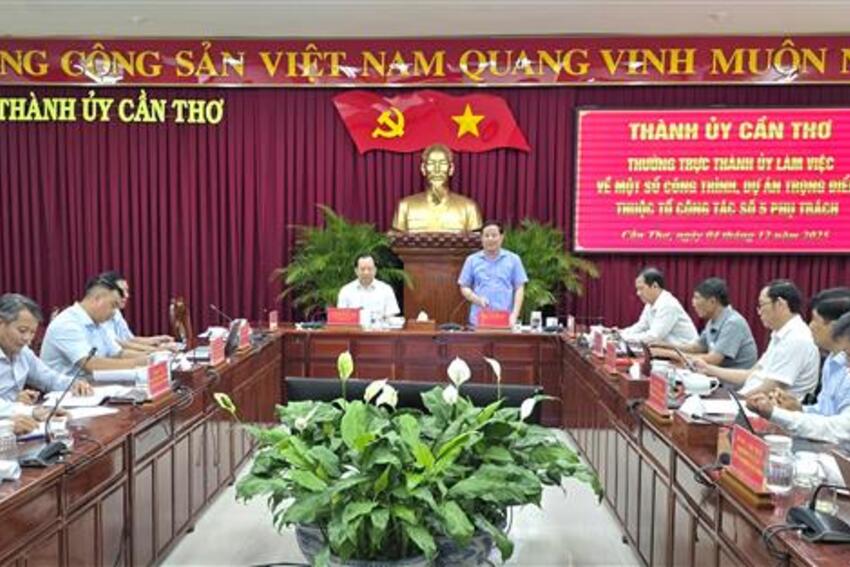 Tập trung thực hiện các dự án trọng điểm giao thông, khu công nghiệp