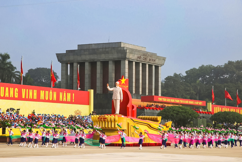 Đẩy mạnh học tập, thực hành tư tưởng, đạo đức, phương pháp, phong cách Hồ Chí Minh trong giai đoạn phát triển mới