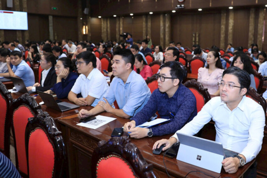 Hà Nội ban hành quy định về nghiên cứu, học tập và triển khai nghị quyết