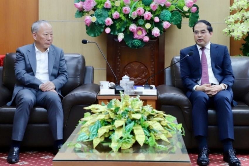 Đồng chí Bí thư Tỉnh ủy tiếp và làm việc với Tập đoàn Xây dựng Thái Bình Dương (Trung Quốc)