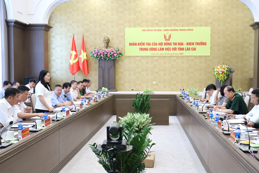 Đoàn Kiểm tra của Hội đồng Thi đua - Khen thưởng Trung ương làm việc với tỉnh Lào Cai