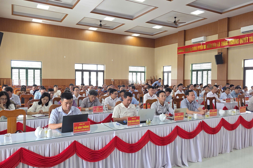 Xã Thăng Trường tổ chức Hội nghị nghiên cứu, quán triệt các văn bản mới của Trung ương, Thành ủy về công tác nội chính Đảng