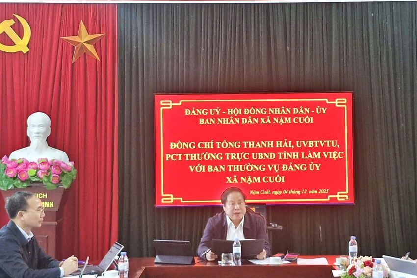 Phó Chủ tịch Thường trực UBND tỉnh Tống Thanh Hải làm việc với xã Nậm Cuổi