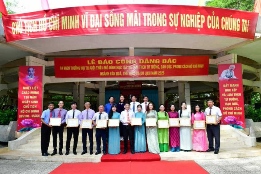 Chi bộ Thư viện Nguyễn Đình Chiểu đạt giải Nhất Hội thi thuyết trình mô hình “Học tập và làm theo tư tưởng, đạo đức, phong cách Hồ Chí Minh”