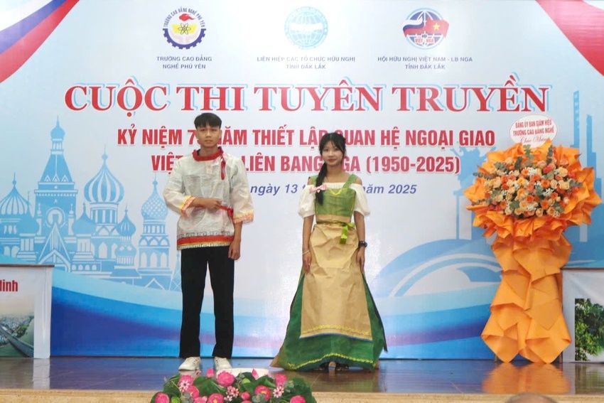 Cuộc thi tuyên truyền kỷ niệm 75 năm thiết lập quan hệ ngoại giao Việt Nam - Liên bang Nga