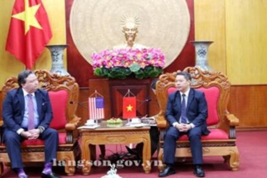 Lãnh đạo UBND tỉnh tiếp Đoàn công tác của Đại sứ quán Hoa Kỳ tại Việt Nam