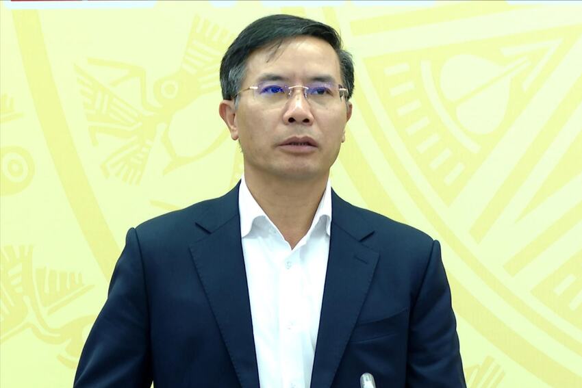 Chủ tịch UBND thành phố Đà Nẵng Phạm Đức Ấn: Khẩn trương bố trí tái định cư, sửa chữa, xây lại nhà ở cho người dân vùng lũ