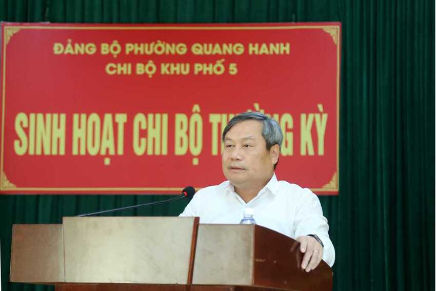 Bí thư Tỉnh ủy Vũ Đại Thắng dự sinh hoạt chi bộ tại khu phố 5, phường Quang Hanh