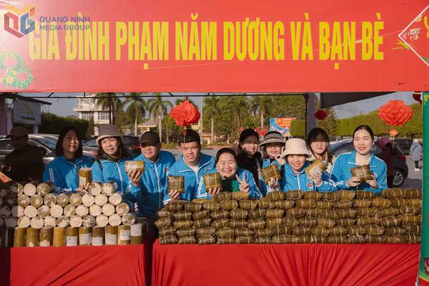 Những tấm lòng thiện nguyện