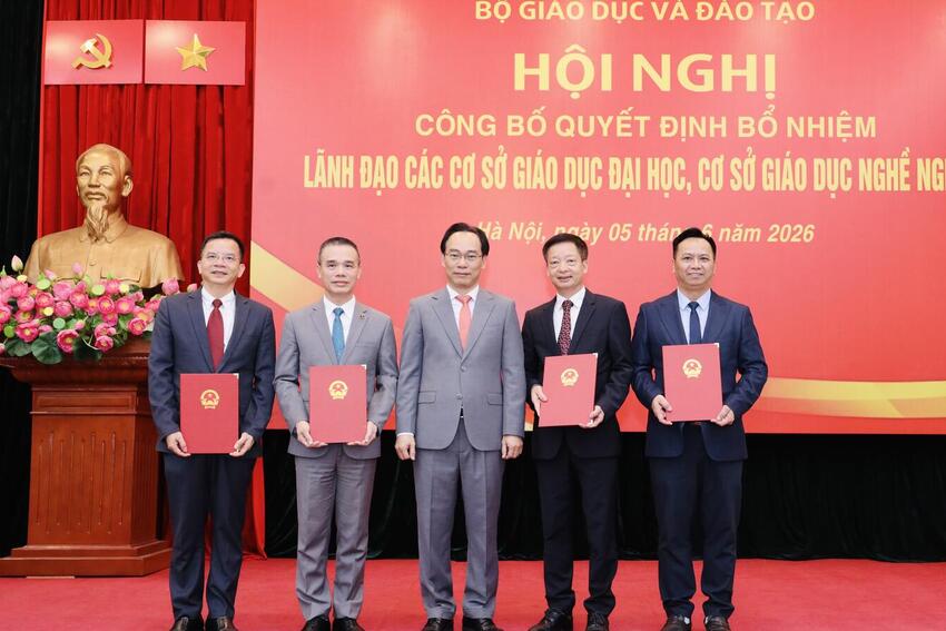 Bộ GDĐT công bố quyết định bổ nhiệm lãnh đạo các cơ sở giáo dục đại học, cơ sở giáo dục nghề nghiệp