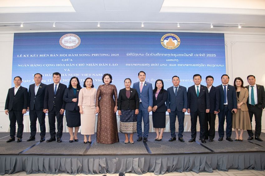 Thống đốc Nguyễn Thị Hồng kết thúc tốt đẹp chuyến công tác tháp tùng Tổng Bí thư Tô Lâm thăm cấp Nhà nước CHDCND Lào, đồng chủ trì Hội đàm song phương với Thống đốc Ngân hàng CHDCND Lào