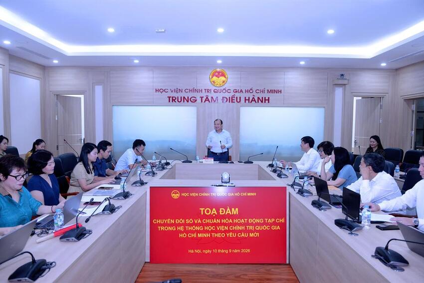 Tọa đàm "Chuyển đổi số và chuẩn hoá hoạt động tạp chí trong hệ thống Học viện Chính trị quốc gia Hồ Chí Minh theo yêu cầu mới"